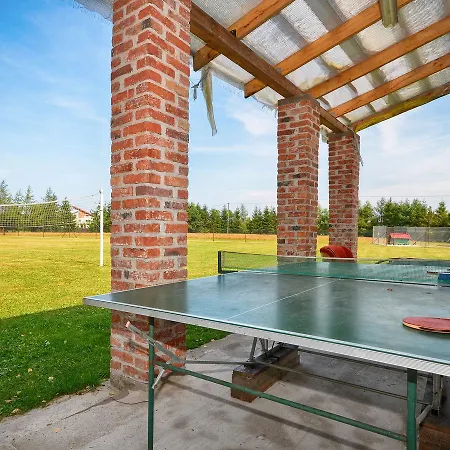Pleasing Holiday With Swimming Pool Bbq Pond Garden Dom wakacyjny Darłowo
